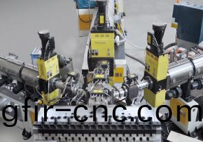 自動(dong)化(hua)生(sheng)産線(xian)